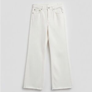 Zara Women's high-waisted Marine Flare White Jeans size 28 US 6